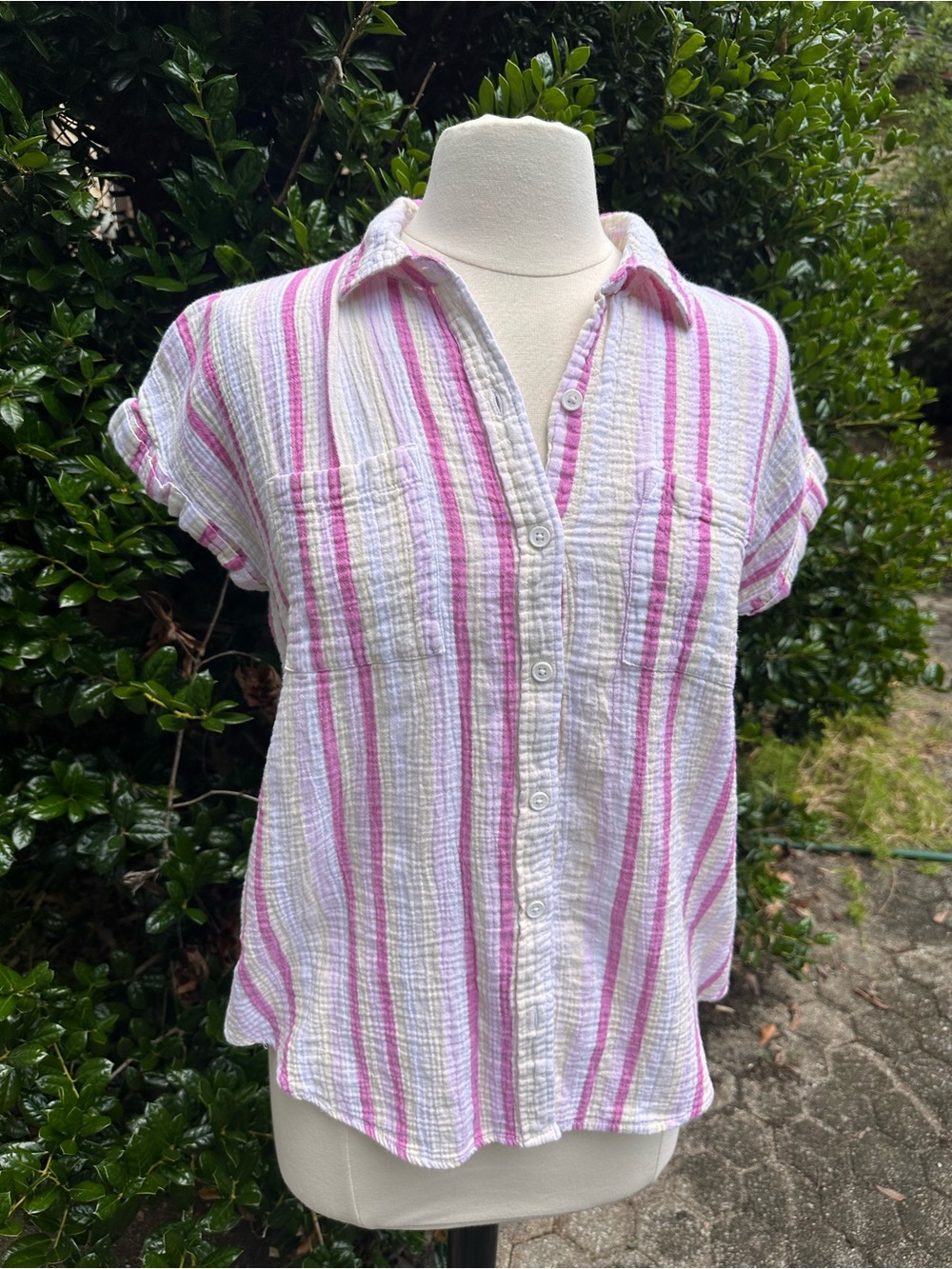 Wonderly Pink, Lavender & White Short Sleeve Button-Up Shirt